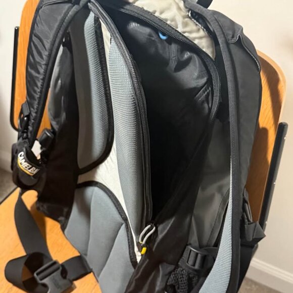 Camelbak Rim Runner Air Deflector Hydration Backpack Gray - No bladder - Picture 5 of 7